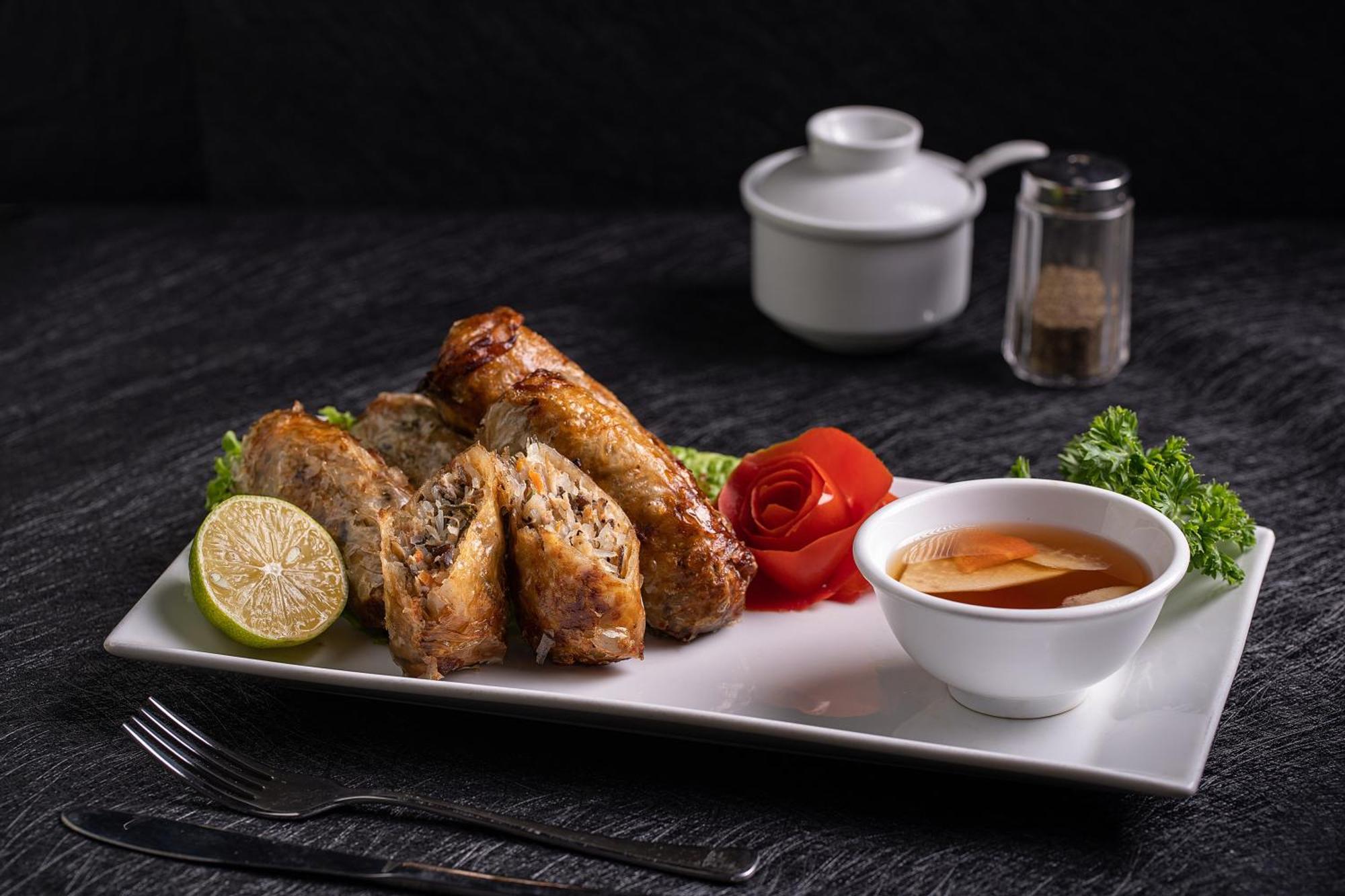 Queen Cafe Hotel & Pub Hanoi Esterno foto